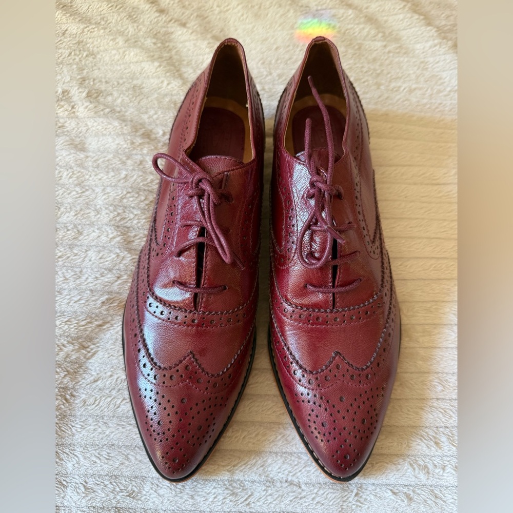 Mikcon Men/Women 10US or CN 42, EU 40.5 Oxford brand new Vero Cuoio red/brown